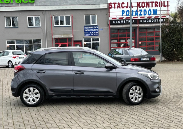 Hyundai i20 cena 34600 przebieg: 162000, rok produkcji 2017 z Ostrołęka małe 704